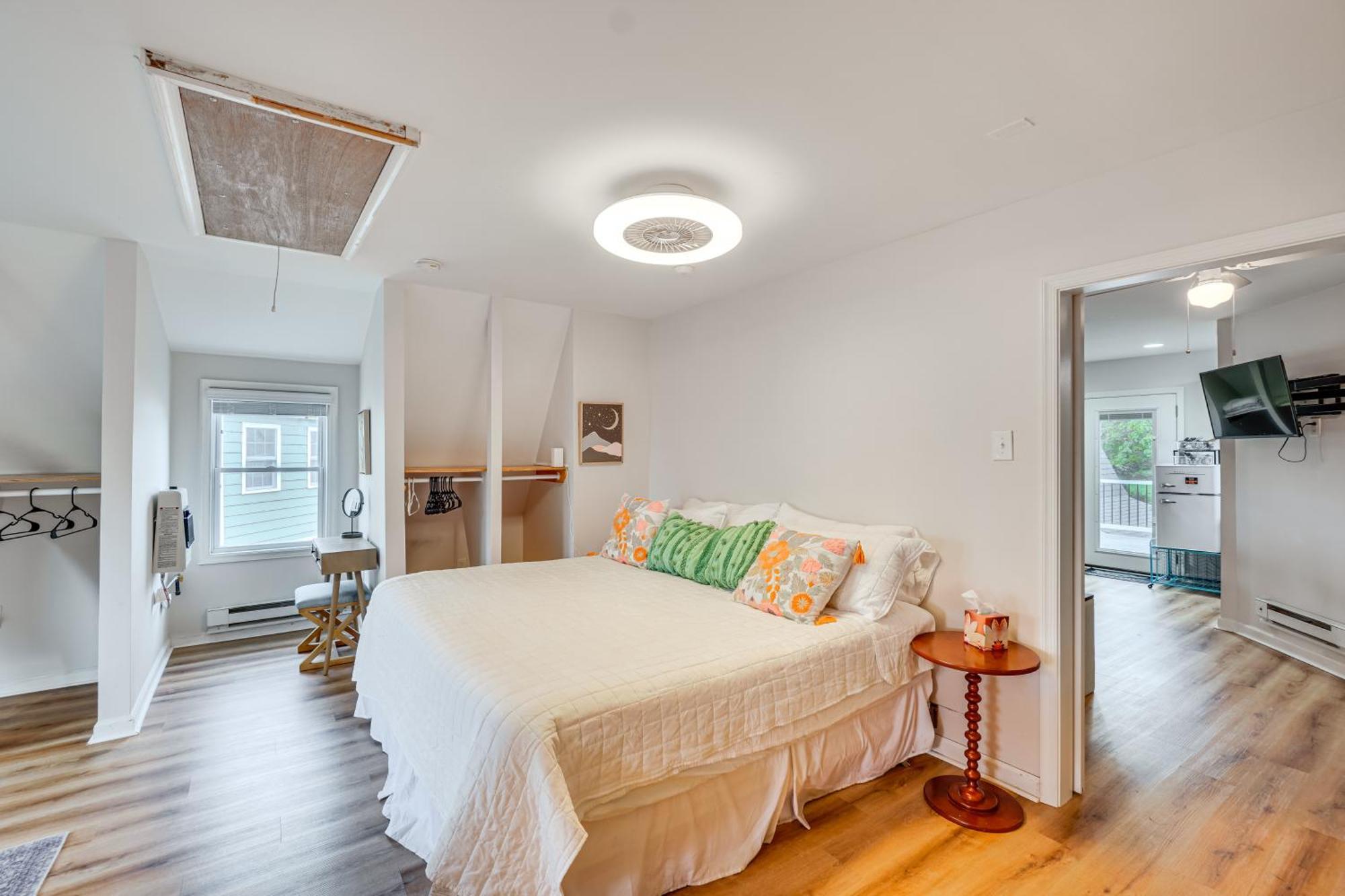 Epic Brunswick Apartment, Deck With Private Hot Tub! Ngoại thất bức ảnh